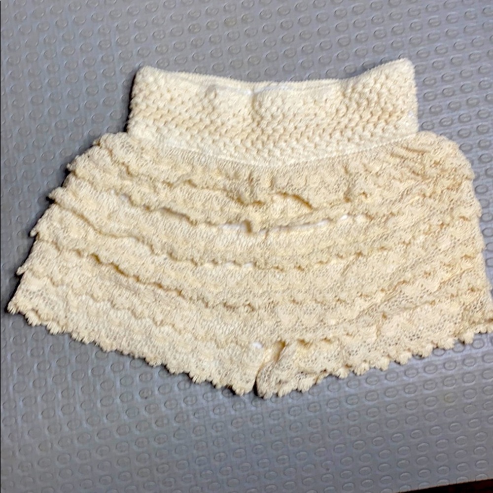 Cream Lace Shorts